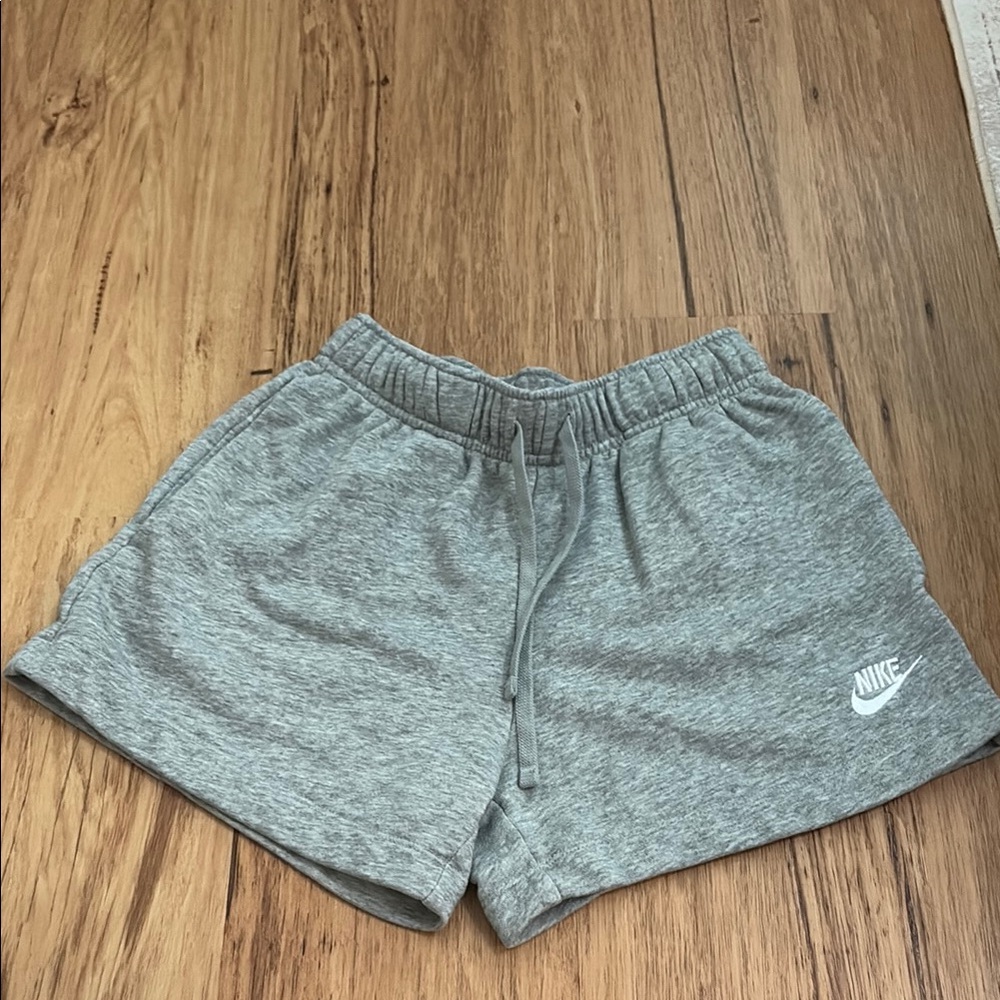 nike women’s sweatshorts grey size xs